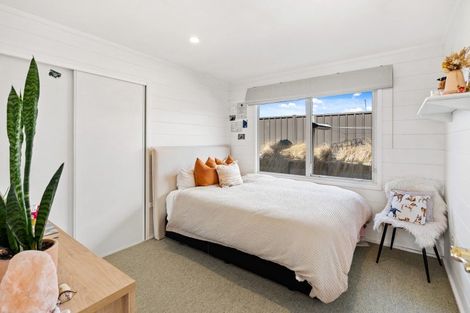 Photo of property in 83 Brookvale Road, Havelock North, 4130