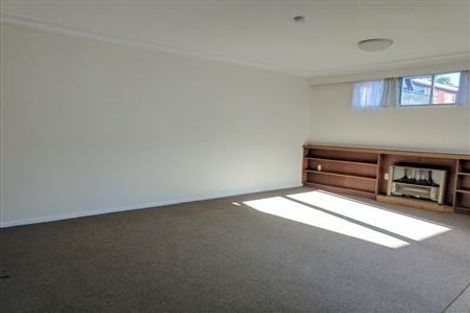 Photo of property in 2/50 Kitchener Road, Milford, Auckland, 0620