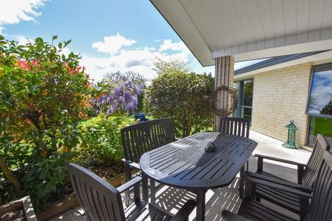 Photo of property in 40 Charles Street, Carterton, 5713