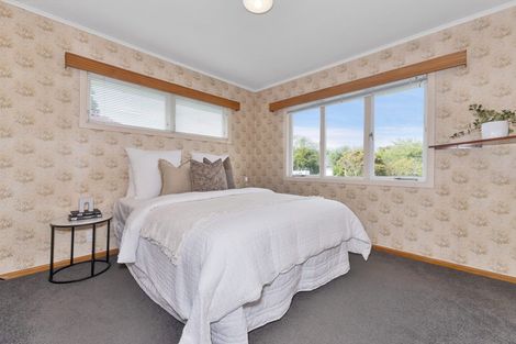 Photo of property in 23 Hereford Street, Te Atatu Peninsula, Auckland, 0610