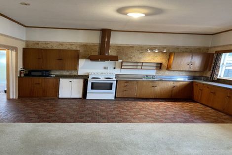 Photo of property in 20 Swinburn Street, Dannevirke, 4930