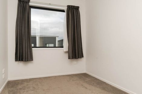 Photo of property in 5 Pukewhero Rise, Westgate, Auckland, 0614