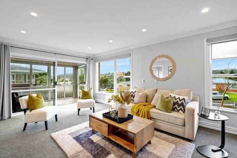 Photo of property in 19 Lawrence Crescent, Hillpark, Auckland, 2102