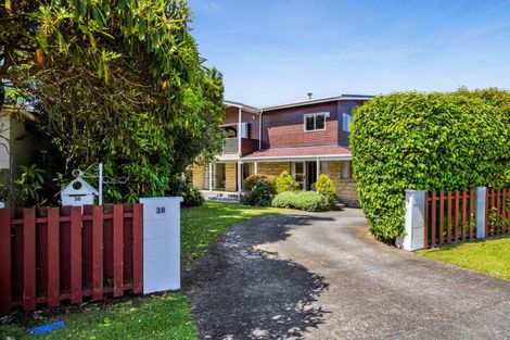 Photo of property in 38 Douglas Street, Hawera, 4610