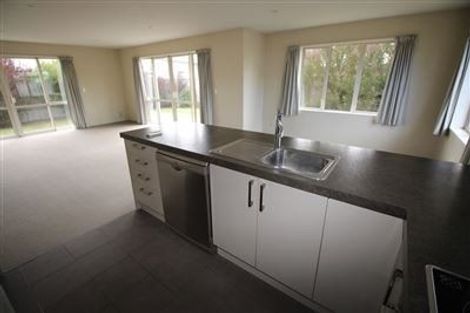 Photo of property in 8 Manuka Street, Pegasus, 7612