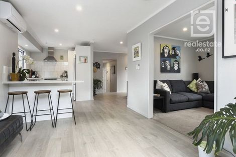 Photo of property in 17 Longview Rise, Massey, Auckland, 0614