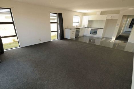 Photo of property in 15 Packard Crescent, Halswell, Christchurch, 8025