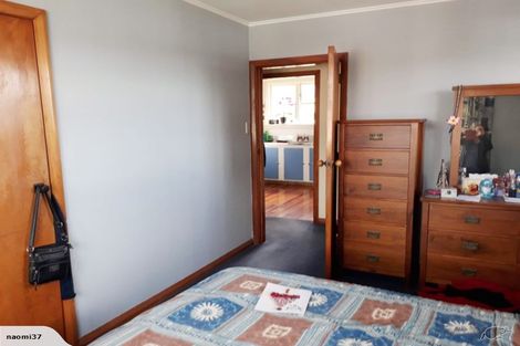 Photo of property in 17 Banks Street, Marfell, New Plymouth, 4310