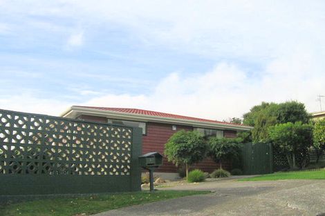 Photo of property in 1 Nuffield Street, Tawa, Wellington, 5028