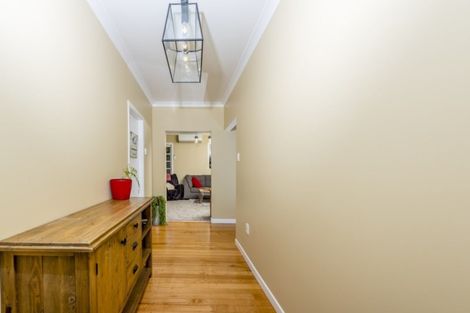 Photo of property in 7 Mcleod Street, Helensville, 0800