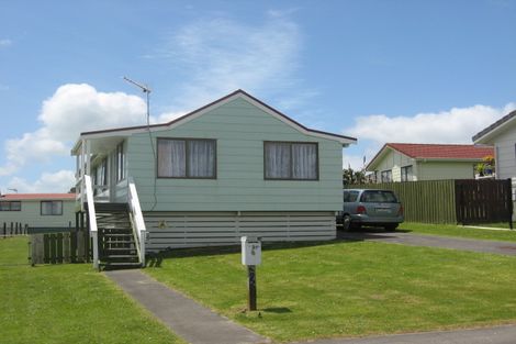 Photo of property in 3 Hanford Place, Clendon Park, Auckland, 2103