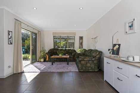 Photo of property in 23 Inverness Drive, Pyes Pa, Tauranga, 3112