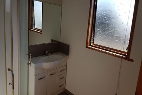 Photo of property in 69 Casuarina Road, Half Moon Bay, Auckland, 2012