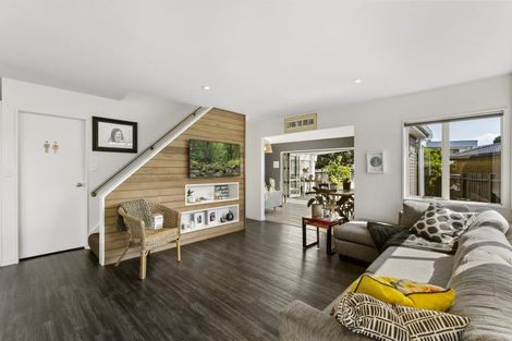 Photo of property in 10 Lee Street, Mount Maunganui, 3116