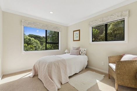 Photo of property in 10 Joseph Banks Drive, Whitby, Porirua, 5024