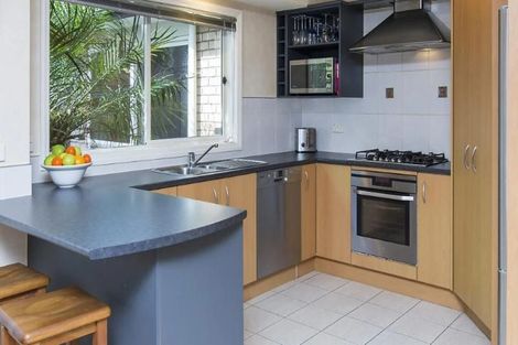 Photo of property in 11 Ardkeen Place, East Tamaki, Auckland, 2016