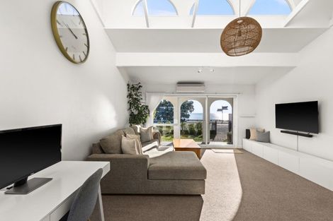 Photo of property in 24 Charles Street, Westshore, Napier, 4110