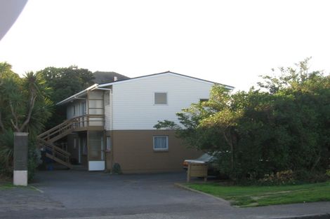 Photo of property in 3/2 Kahutea Terrace, Titahi Bay, Porirua, 5022