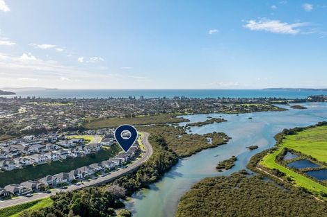 Photo of property in 134 Arran Point Parade, Orewa, 0931