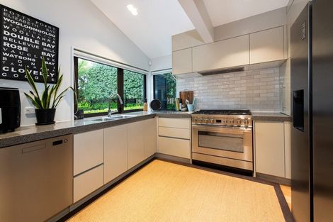 Photo of property in 33a Craig Road, Milford, Auckland, 0620