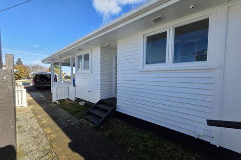 Photo of property in 100 Broadway, Carterton, 5713
