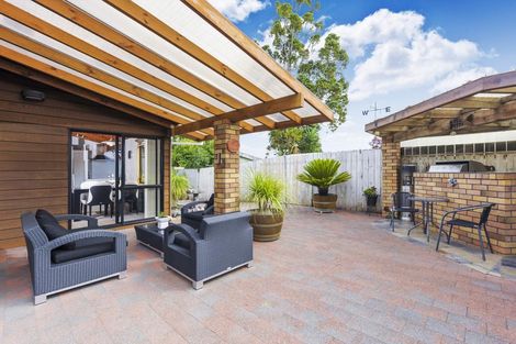 Photo of property in 4 Shaw Road, Oratia, Auckland, 0604