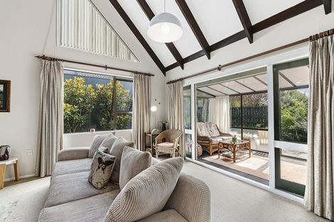 Photo of property in 9a Tamati Place, Merrilands, New Plymouth, 4312