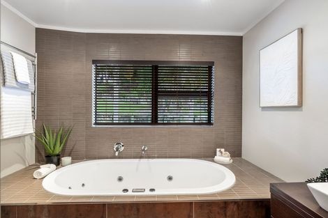 Photo of property in 161 Kimihia Road, Huntly, 3771