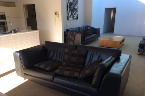 Photo of property in 33e Cranmer Square, Christchurch Central, Christchurch, 8013