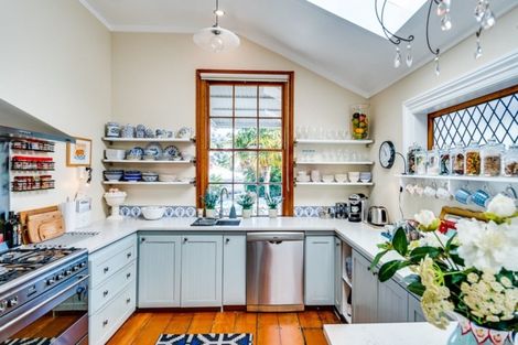 Photo of property in 5 Corry Avenue, Bluff Hill, Napier, 4110