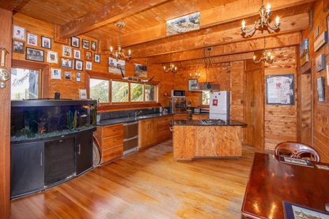 Photo of property in 240 Te Pahu Road, Te Pahu, 3285