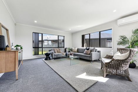 Photo of property in 8 Mosslea Court, Rototuna North, Hamilton, 3210