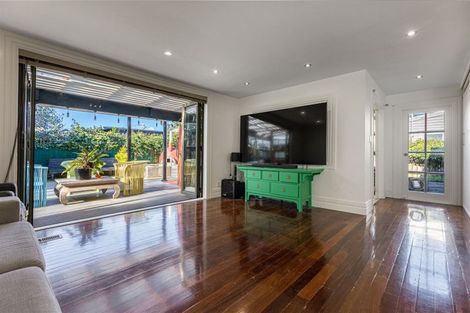 Photo of property in 132 Sandringham Road, Sandringham, Auckland, 1025
