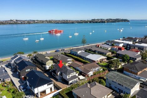 Photo of property in 14a The Parade, Bucklands Beach, Auckland, 2012