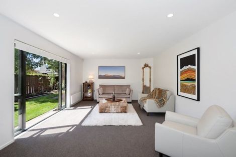 Photo of property in 2/44 Straven Road, Riccarton, Christchurch, 8011