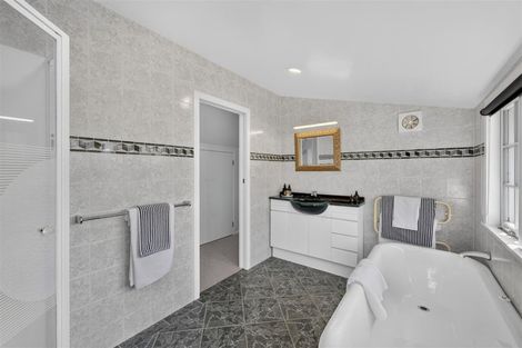 Photo of property in 2 Minnehaha Avenue, Takapuna, Auckland, 0622