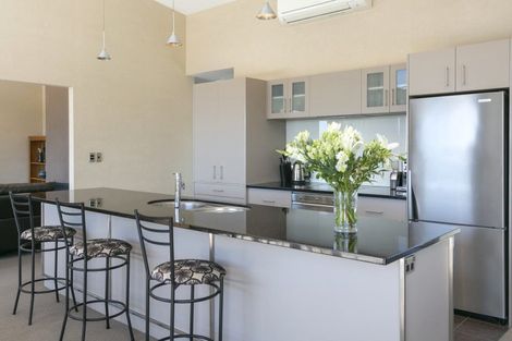 Photo of property in 10 Cameron Drive, Acacia Bay, Taupo, 3385