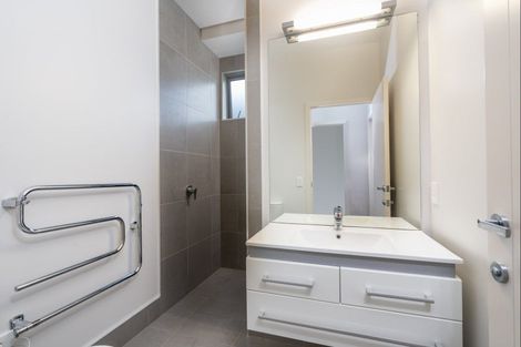 Photo of property in 1 Pukenamu Road, Rainbow Point, Taupo, 3330