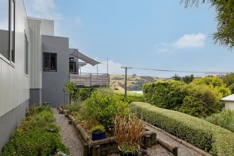Photo of property in 18 Smith Street, Akaroa, 7520