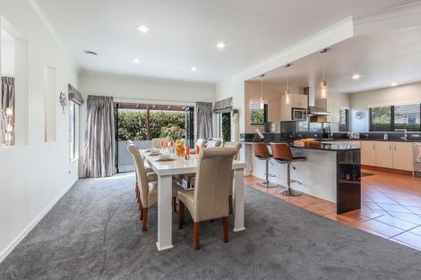 Photo of property in 43 Tawavale Street, Pukehangi, Rotorua, 3015