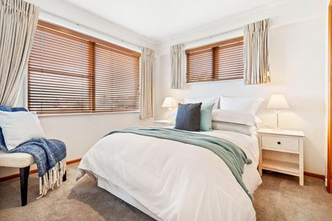 Photo of property in 11 Jenelin Road, Glendene, Auckland, 0602