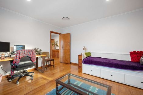 Photo of property in 1/146 Rangatira Road, Beach Haven, Auckland, 0626