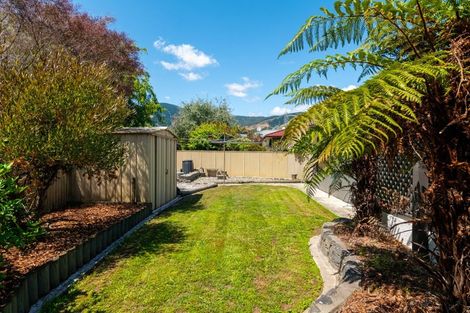 Photo of property in 1 Parkview Place, Stoke, Nelson, 7011