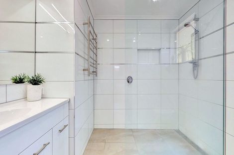 Photo of property in 56a Cumberland Crescent, Welcome Bay, Tauranga, 3112