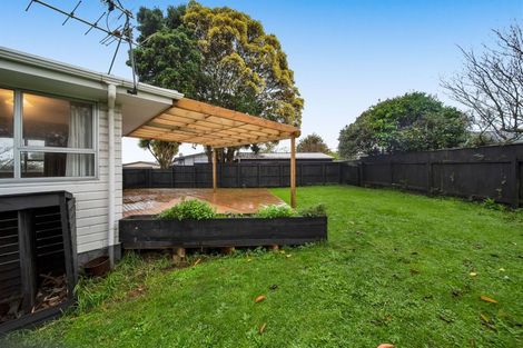 Photo of property in 16 Oleander Place, Bell Block, New Plymouth, 4312
