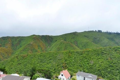 Photo of property in 12 Arizona Grove, Brooklyn, Wellington, 6021