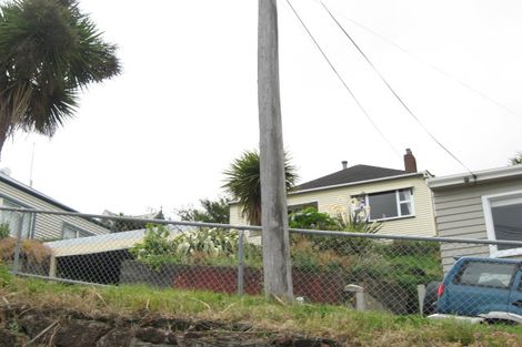 Photo of property in 18a Ripon Street, Lyttelton, 8082