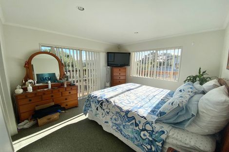 Photo of property in 13a Wharf Road, Te Atatu Peninsula, Auckland, 0610