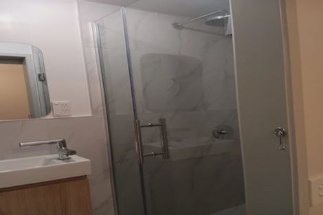 Photo of property in 4 Teviot Place, Totara Vale, Auckland, 0629