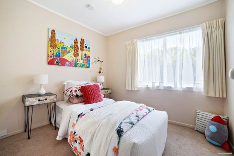 Photo of property in 2/239 Edmonton Road, Te Atatu South, Auckland, 0610